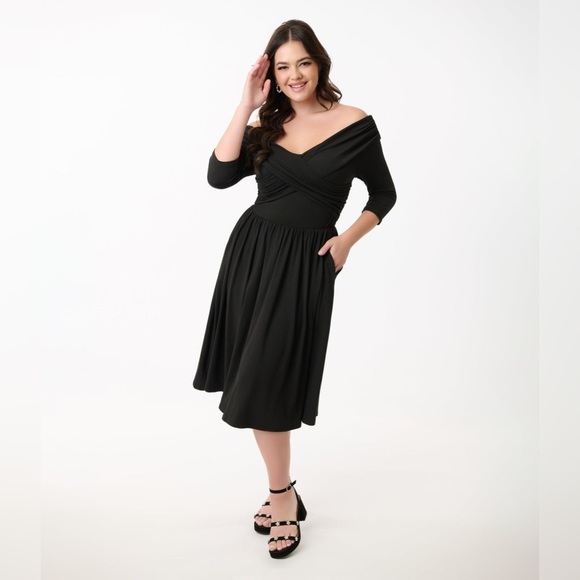 Unique Vintage Shirred Off Shoulder Swing Dress - NEW -Size 26 - Picture 3 of 6